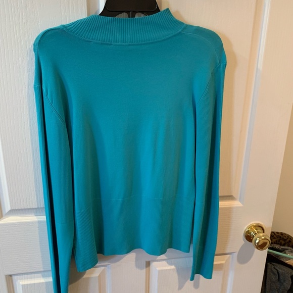 New with tags turquoise key hole sweater by Theme - Picture 3 of 3
